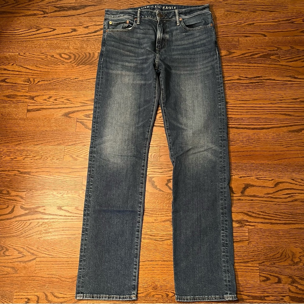 American Eagle Men’s Classic Blue Flex Relaxed Straight Jeans - 32x36